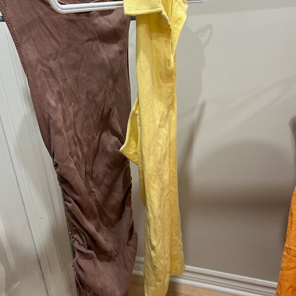 Garage Dresses Bundle - Picture 2 of 5